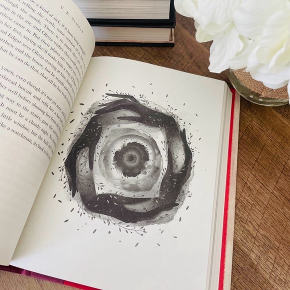 Exclusive Signed First Edition Gallant by V. E. Schwab - Picture 11 of 12